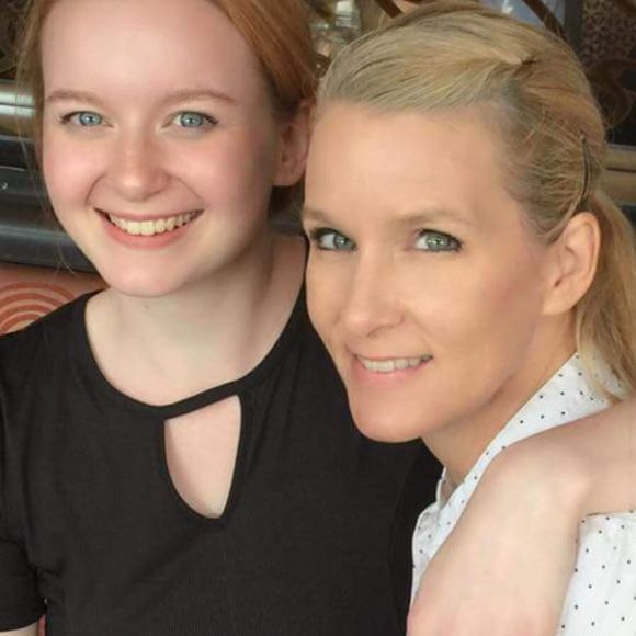 Meet your Posher, Jillian - Picture 1 of 1